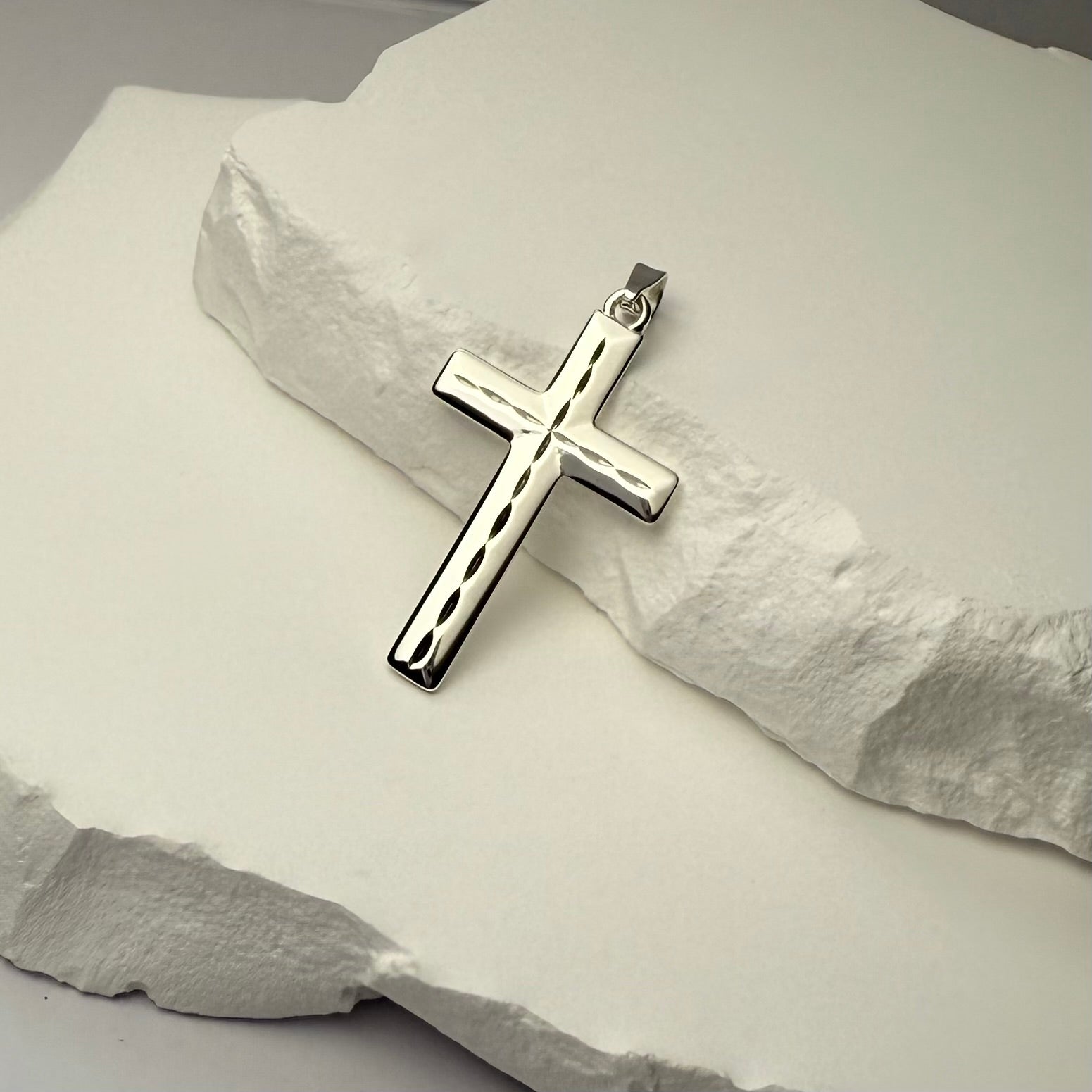 Dash of Grace Cross (925 Sterling Silver) - Pendant - Men's Jewellery