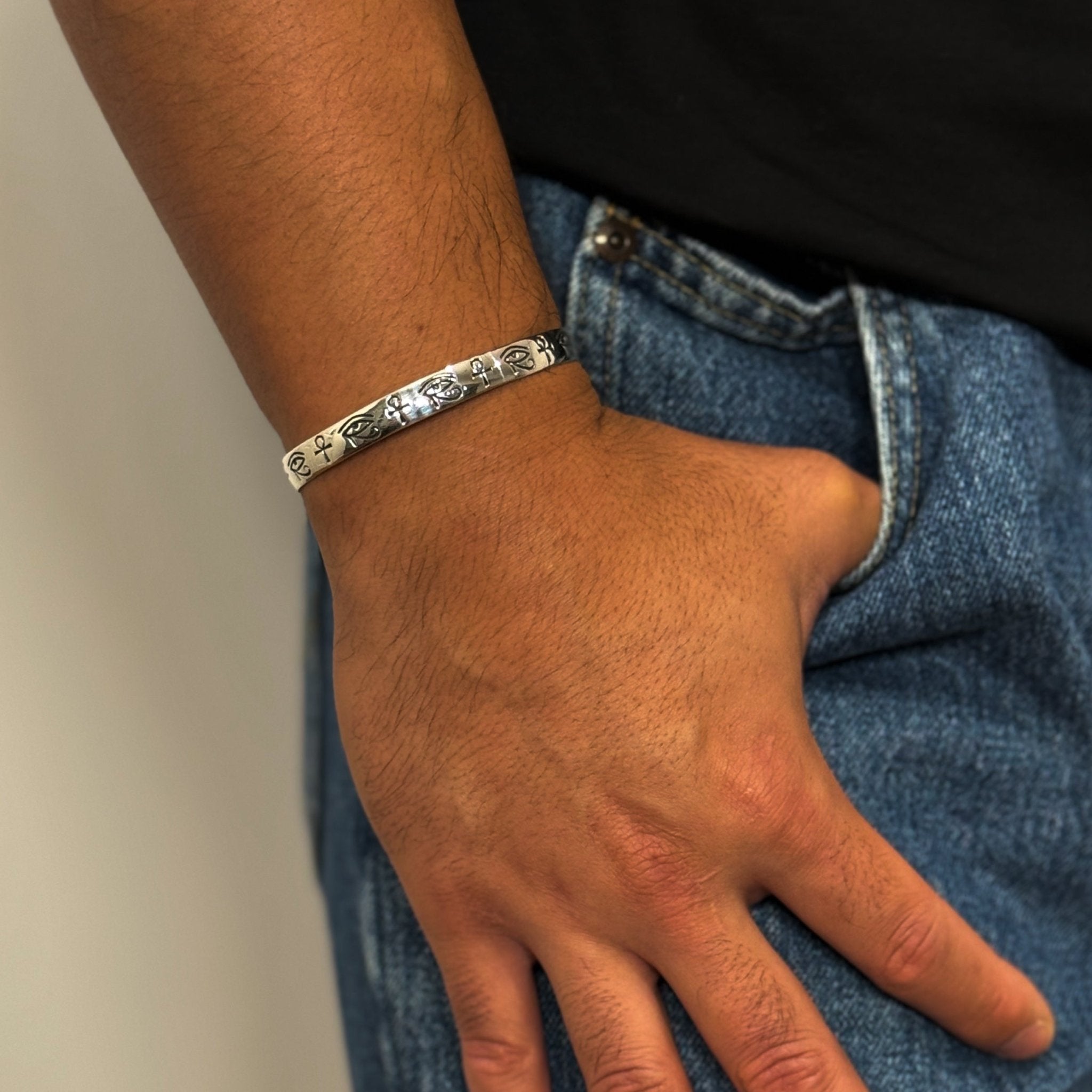 Eye of Ra Band (925 Sterling Silver) â Oxidized Egyptian Cuff - Bracelet - Men's Jewellery