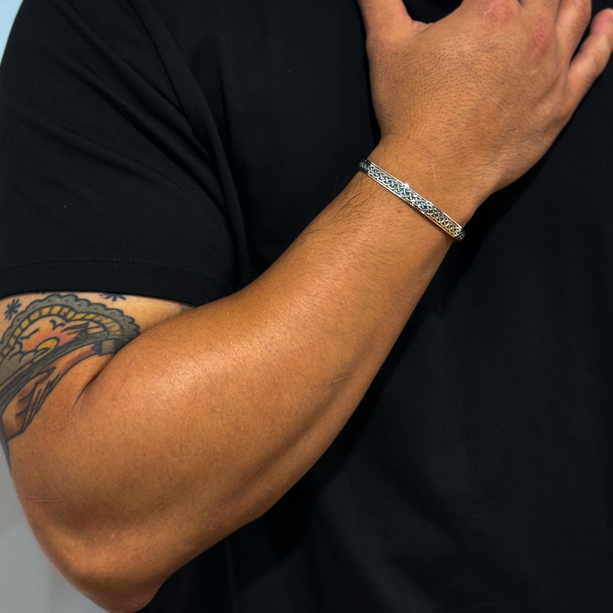 Celtic Knot Cuff (925 Sterling Silver) – Oxidized Celtic Pattern Cuff - Bracelet - Men's Jewellery